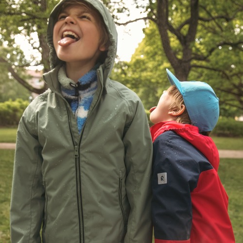 Erä välikausitakkeja