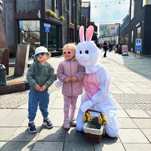 Late Night Påske onsdag d. 1. april